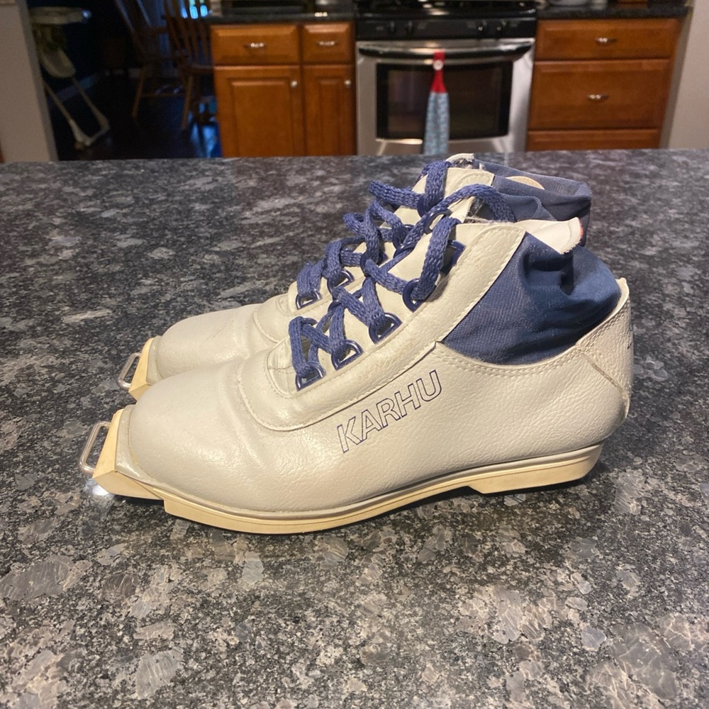 Karhu SNS Profil Cross Country Ski Boots Youth EU 35 XC